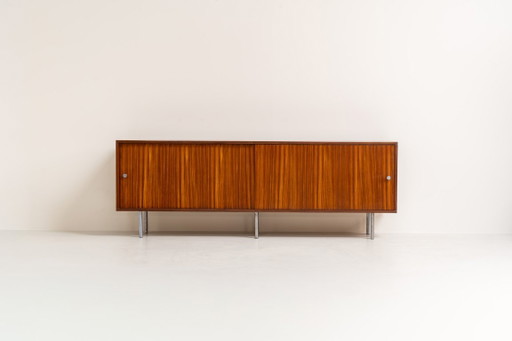 Aparador de palisandro de Alfred Hendrickx para Belform (Bélgica, años 60).