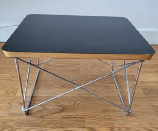 Table d'Appoint  Charles et Ray Eames pour Vitra, 1999