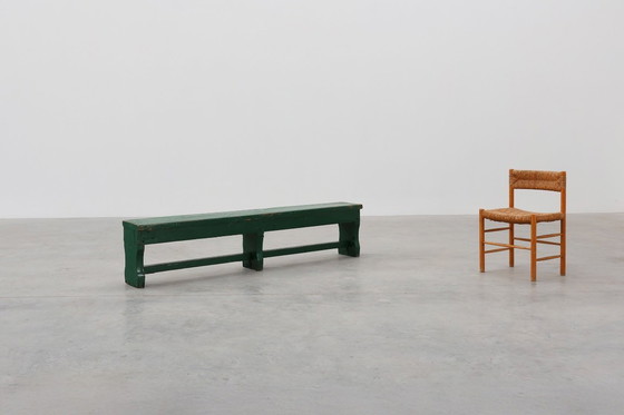 Image 1 of Rustiek primitief groen boerenbankje van massief eikenhout, Frankrijk ca. 1900