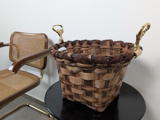 David Marshall Brutalist Splint Wood and Cast Brass Basket, 1970s – Decorative Objects, Leather (photo 4 of 15)