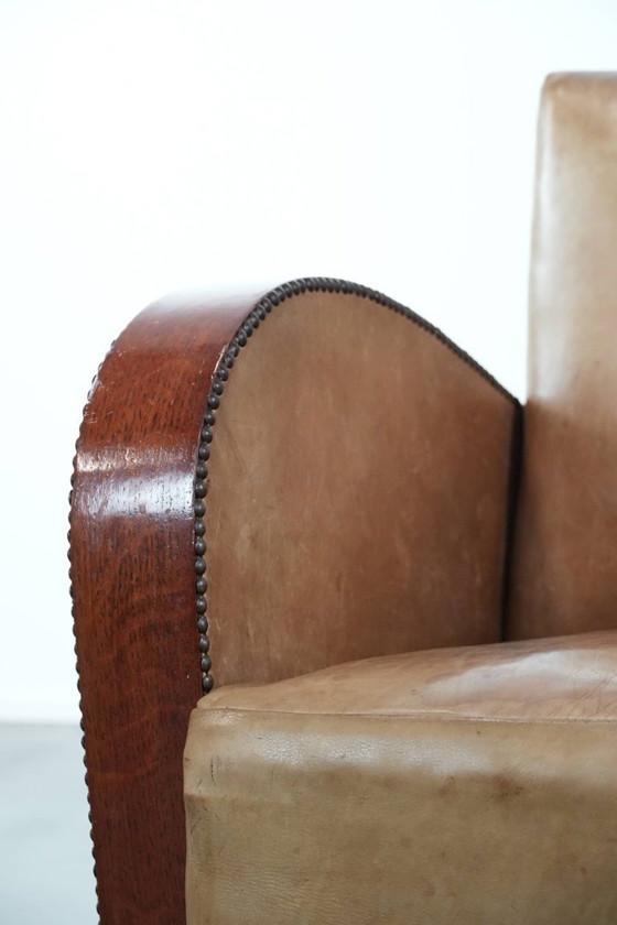Image 1 of Fauteuil de style Art déco en cuir de vachette d'une belle couleur cognac clair