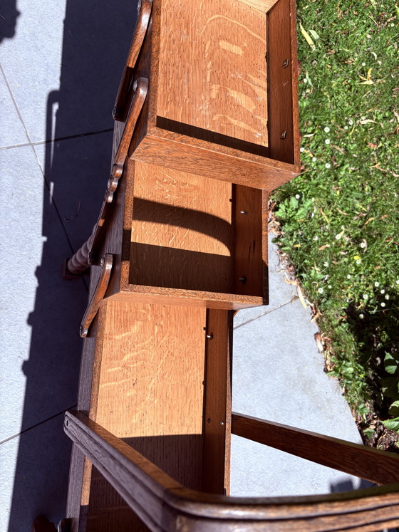 Image 1 of Costurero antiguo de roble con patas – extensible – en muy buen estado