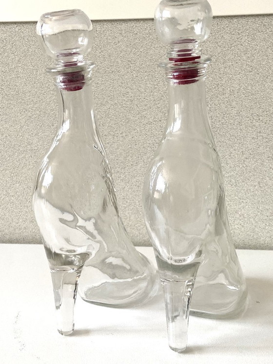 Image 1 of 2 bottiglie/flaver in vetro vintage, design registrato, KEFLA Francia, tacchi alti, decorative