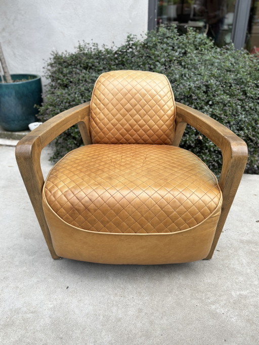 Timothy Oulton, le chat sauvage du fauteuil