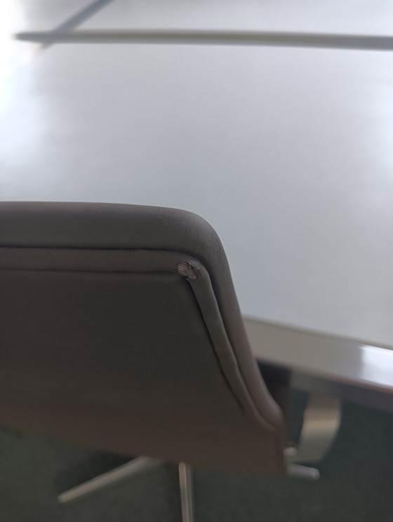 Image 1 of Arne Jacobsen para Fritz Hansen, escritorio de Oxford