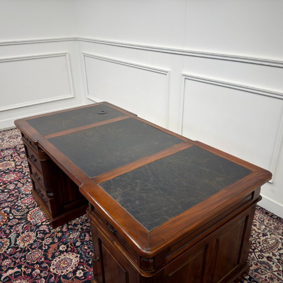 Classic English Desk Partnerdesk Black Leather – Wood (photo 17 of 20)