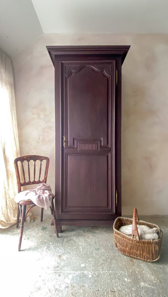 Image 1 of Cappello antico in legno massello restaurato, stile provinciale