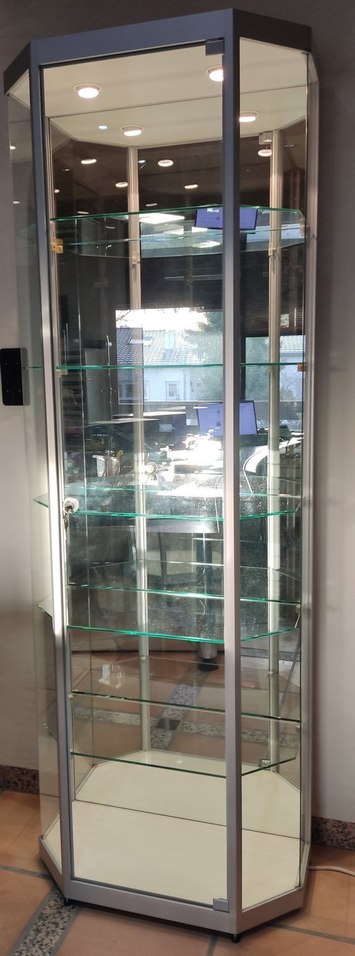 Esclusiva vetrina in vetro
