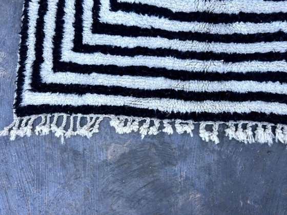 Image 1 of Tapis marocain écru à motifs géométriques 200cmx100cm 