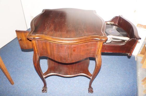 Image 1 of bellissimo tavolo in mogano pesante con extra