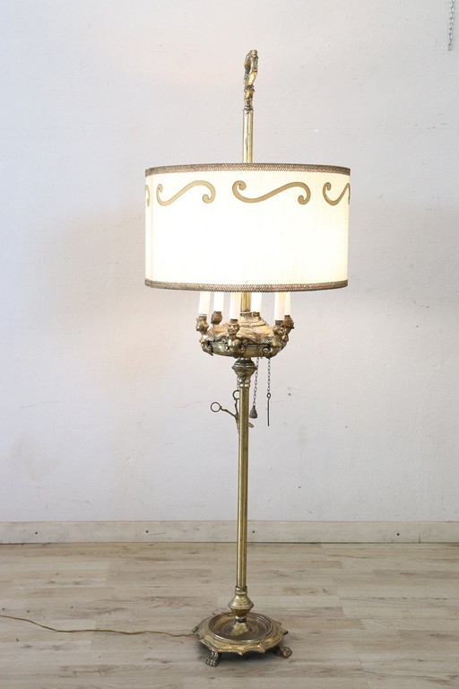 Lampadaire en laiton de style antique, années 1960