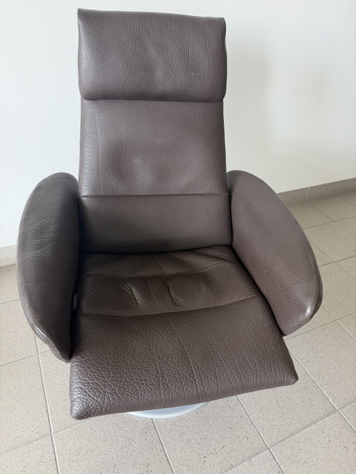 Fauteuil inclinable en cuir marron DeSede DS2850.