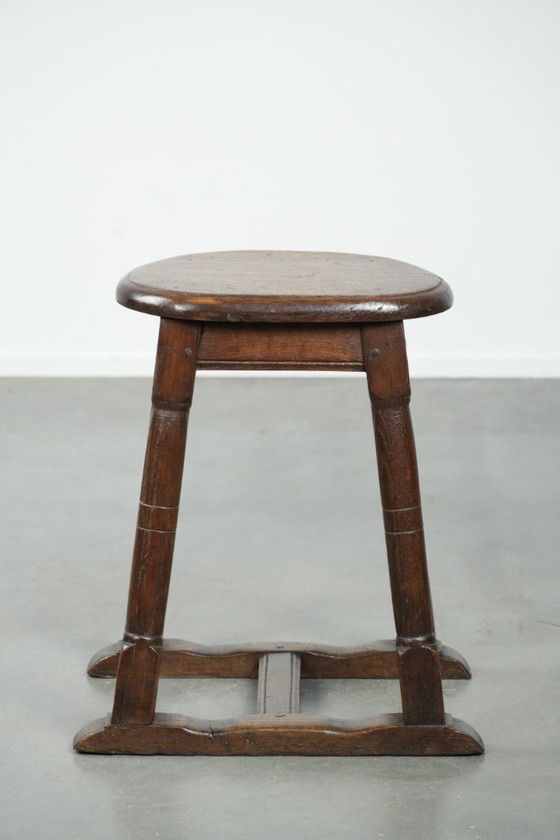 Image 1 of Taburete especial antiguo de roble holandés