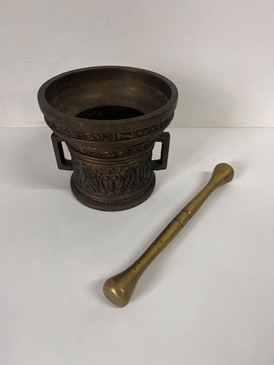 Image 1 of Mortaio e pestello in bronzo d'epoca da 4,5 kg