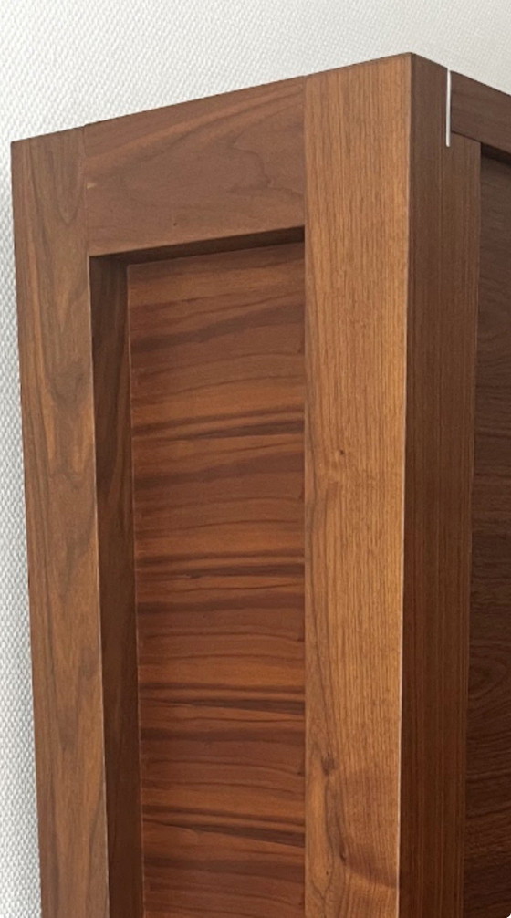 Image 1 of Mobile contenitore/credenza - Noce tinto