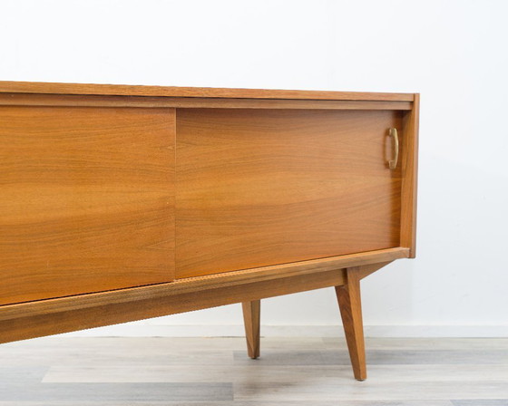 Image 1 of XL dressoir, jaren 50, notenhout, timmerwerk