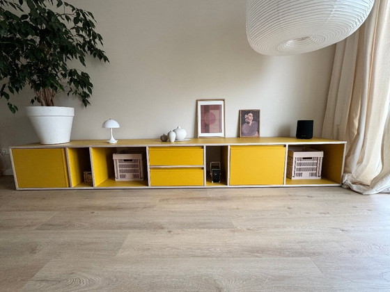 Image 1 of Mueble/mueble TV Tylko - amarillo