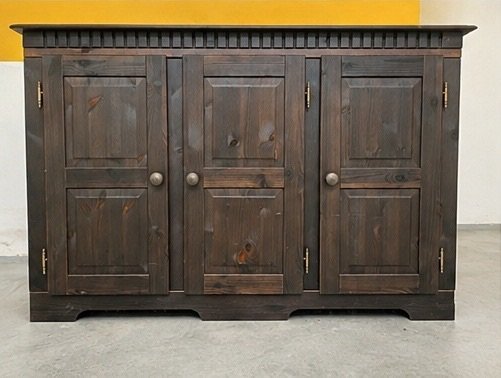 Rustic Chest of Drawers