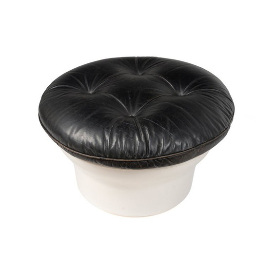 Poltrona «Karaté» e pouf di Michel Cadestin per Airborne, c.1970 – Sedie e poltrone, Leather, Fiberglass (photo 11 of 12)