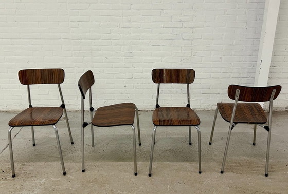 Image 1 of Table vintage en Formica avec chaises