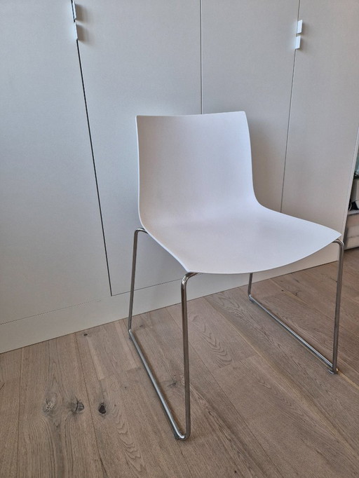 5 Chairs Arper Catifa Sled Base White