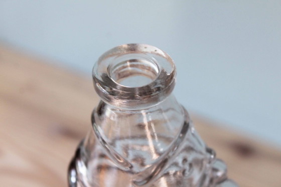 Image 1 of Bouteille vintage en forme de poisson