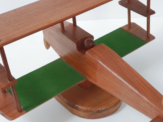 Image 1 of SUPERBE AVION PIVOTANT SUR SOCLE VINTAGE 1960 EN TECK 60S 1960S ANNEES 60