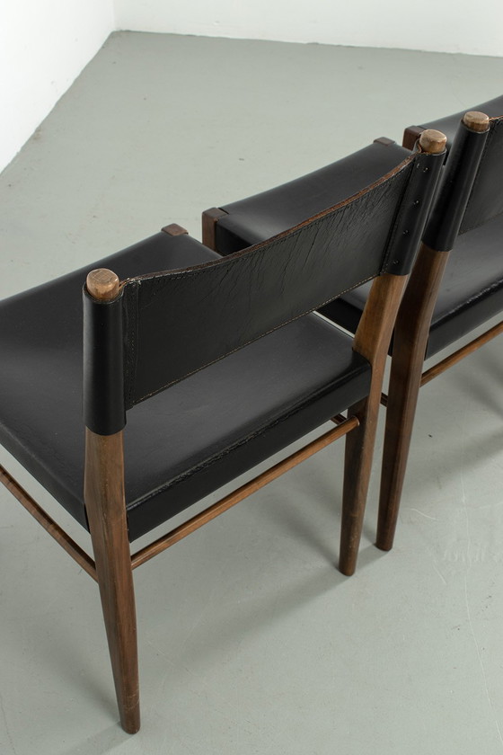 Image 1 of Ensemble de 5 chaises vintage en cuir robuste