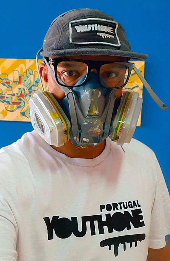 Image 1 of YOUTHONE - Black is back - Toile d'artiste