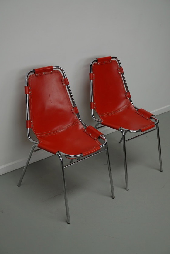 Image 1 of Set aus zwei roten Stühlen von Charlotte Perriand für Les Arcs, 1960er Jahre