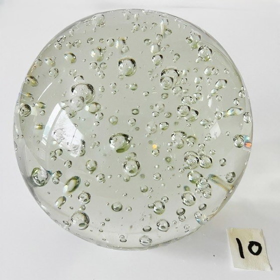 Image 1 of Fermacarte in vetro vintage con bolle di cristallo trasparenti controllate, 9,5 cm