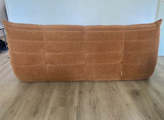 Image 1 of Ligne Roset Togo 3-seater sofa – orange-brown suede – iconic design