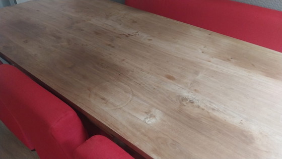 Mesa de comedor robusta de teca (220x100x79 cm) Incluye banco (180x63x84 cm) y sillas (50x63x84 cm) (photo 6 of 10)