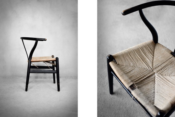 Image 1 of Vintage Mid-Century Danish Modern Oak CH24 Wishbone Chair by Hans J. Wegner for Carl Hansen & Søn, 1960s