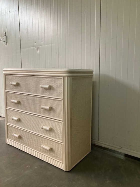 Image 1 of Vintage gebroken wit rotan, bamboe ladekast, jaren 80