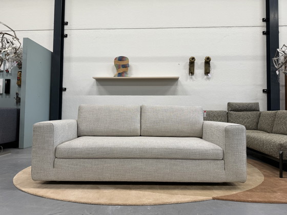 Image 1 of Divano Vilaz 3 posti in tessuto Amado, design on stock