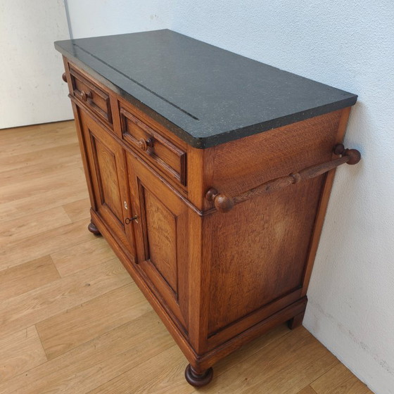 Image 1 of Credenza, cassettiera, comò e mobile da bagno vintage e antichi con piano in marmo.