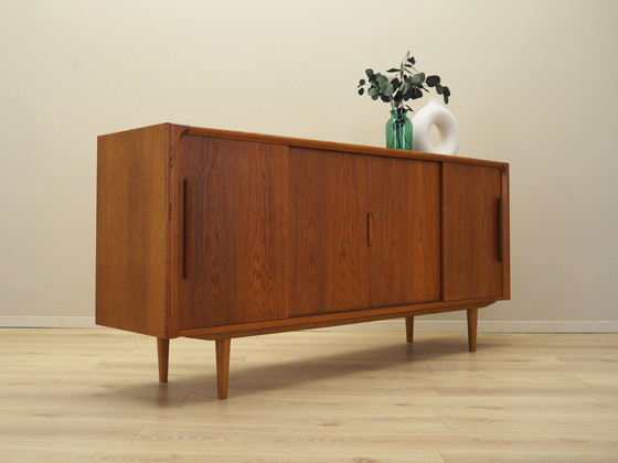 Image 1 of Buffet en chêne, design danois, années 1960, production : Danemark