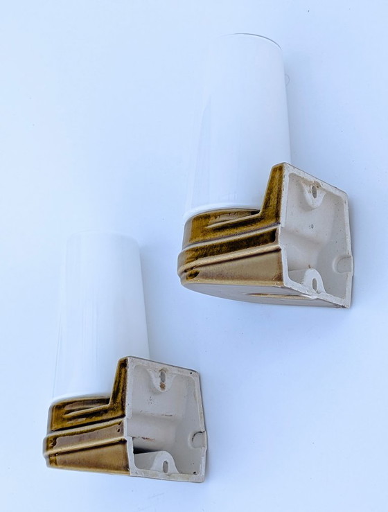 Image 1 of  Paar Wandleuchten aus ockerfarbenem Porzellan „Bernadotte“, Modell 6080, von Sigvard Bernadotte für Ifö – 1960er Jahre