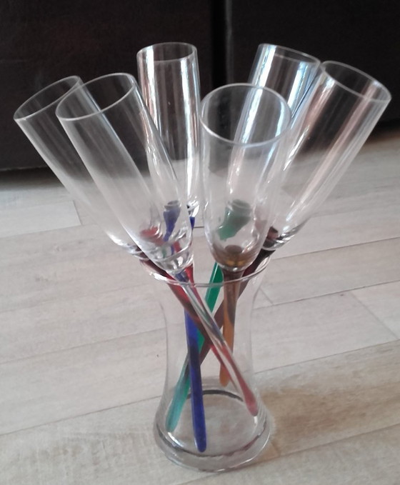 Image 1 of Service neuf Vintage de 6 flûtes à champagne en verre 