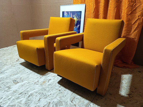 Image 1 of CASSINA Paire de fauteuils Utrecht 637 NEUF 2026 en laine KVARD Moutarde par Gerrit Rietveld