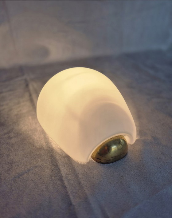 Image 1 of Elegante Peill & Putzler wandlamp (set van 2), jaren 60, opaalglas en messing – warm sfeerlicht
