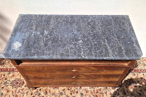 Oud engelse antieke ladekast. 19 eeuw.