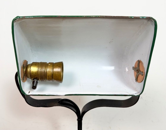 Image 1 of Lampada da tavolo vintage in smalto verde, anni '30