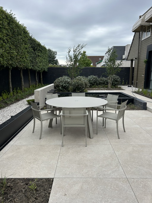 Royal Botania aluminium tuintafel met 6 stoelen