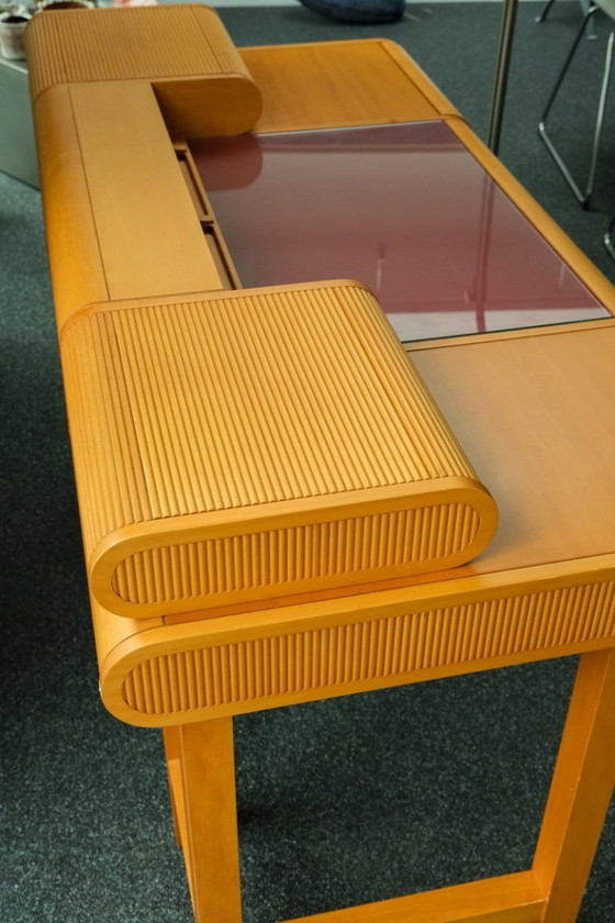 Image 1 of Oficina Giorgetti, onwerp Umberto Asnago