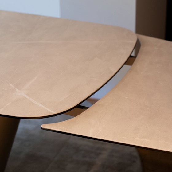 Table de salle à manger en céramique Calligaris Calla, Tables de salle à manger (photo 5 sur 7)