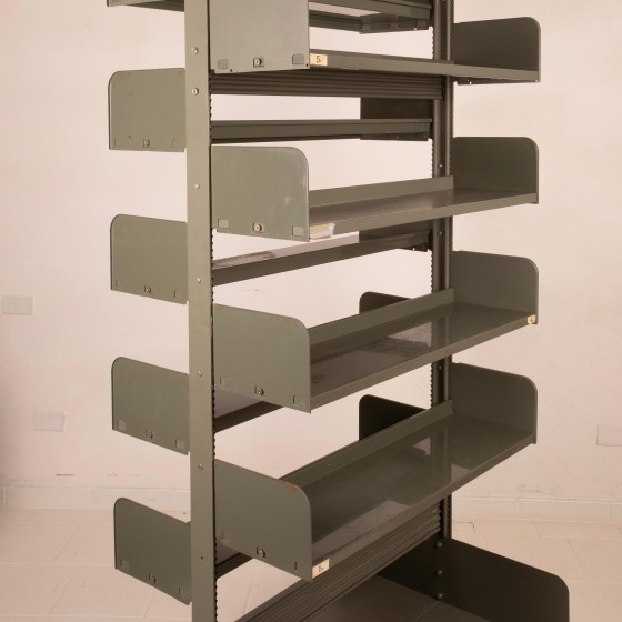 Lips Vago Mid Century Congresso Sistema di Scaffalature Metalliche 1960 – Librerie, polished steel (photo 19 of 26)