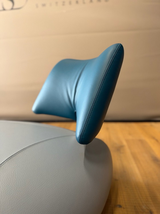 Leolux Pallone Pa armchair Heaven Teal blue leather (photo 3 of 7)