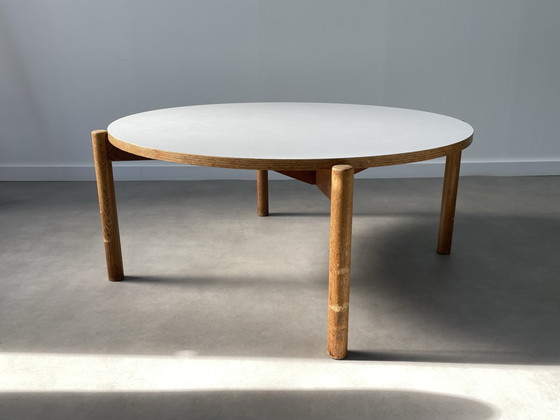 Vintage Round Coffee Table – Wood (photo 4 of 13)